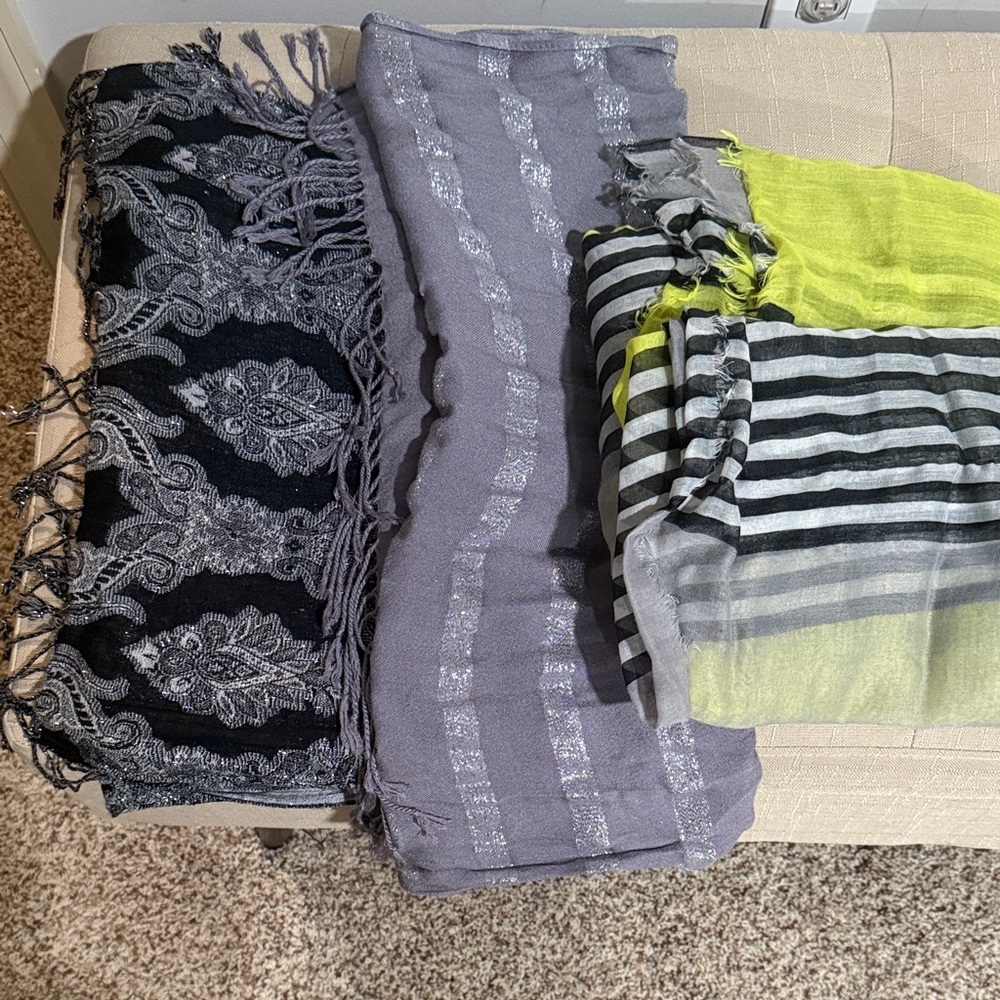 Set of 3 Patterned Scarves in Black, Gray, and Yellow